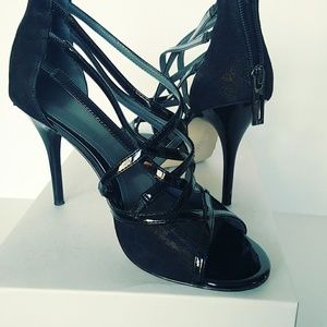 Size 7 Calvin Kleins